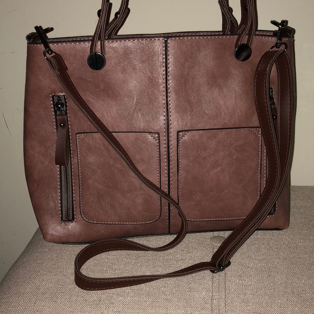 Gorgeous leather handbag!!